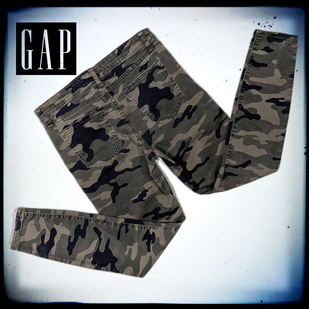 The Gap Camo Skinny Jeans 26